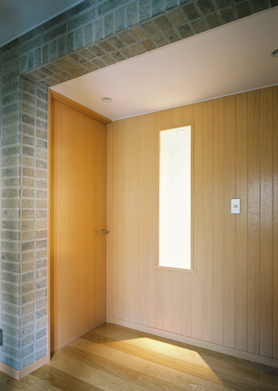  Living Room Entrance 