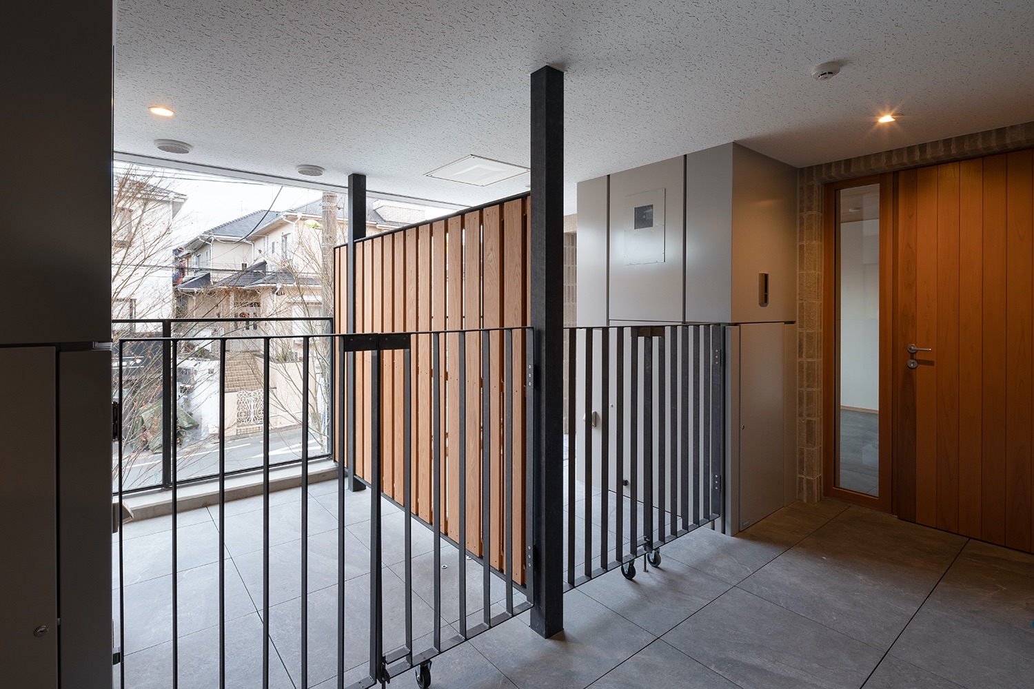 Units terrace, facilities tower and entrance   Units terrace, facilities tower and entrance