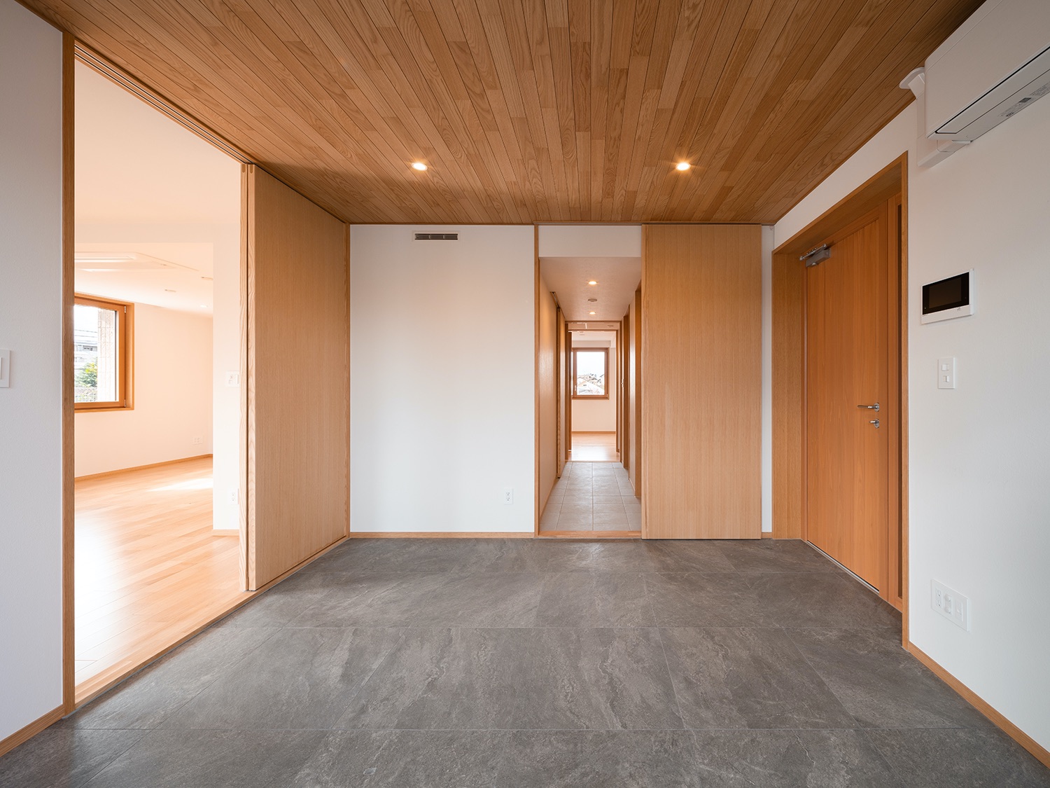 Den towards service corridor and living room   Den towards service corridor and living room