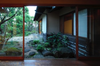  Exterior garden 
