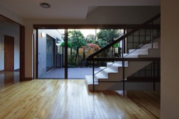  Front terrace 